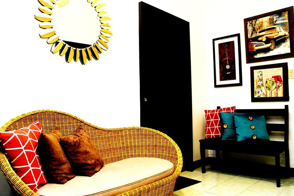 Tagaytay Garden Budgetel - City Center Tagaytay City Buitenkant foto