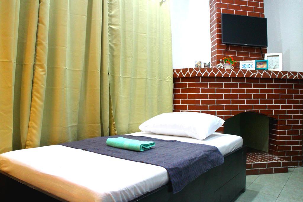 Tagaytay Garden Budgetel - City Center Tagaytay City Kamer foto