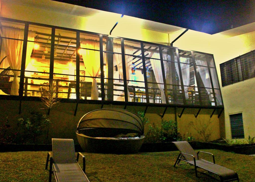 Tagaytay Garden Budgetel - City Center Tagaytay City Buitenkant foto