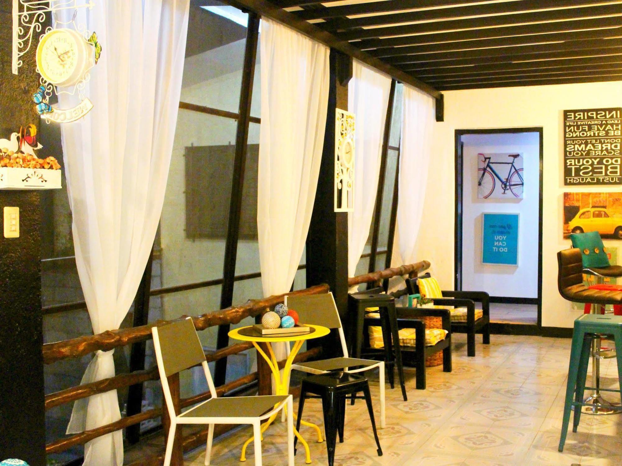 Tagaytay Garden Budgetel - City Center Tagaytay City Buitenkant foto